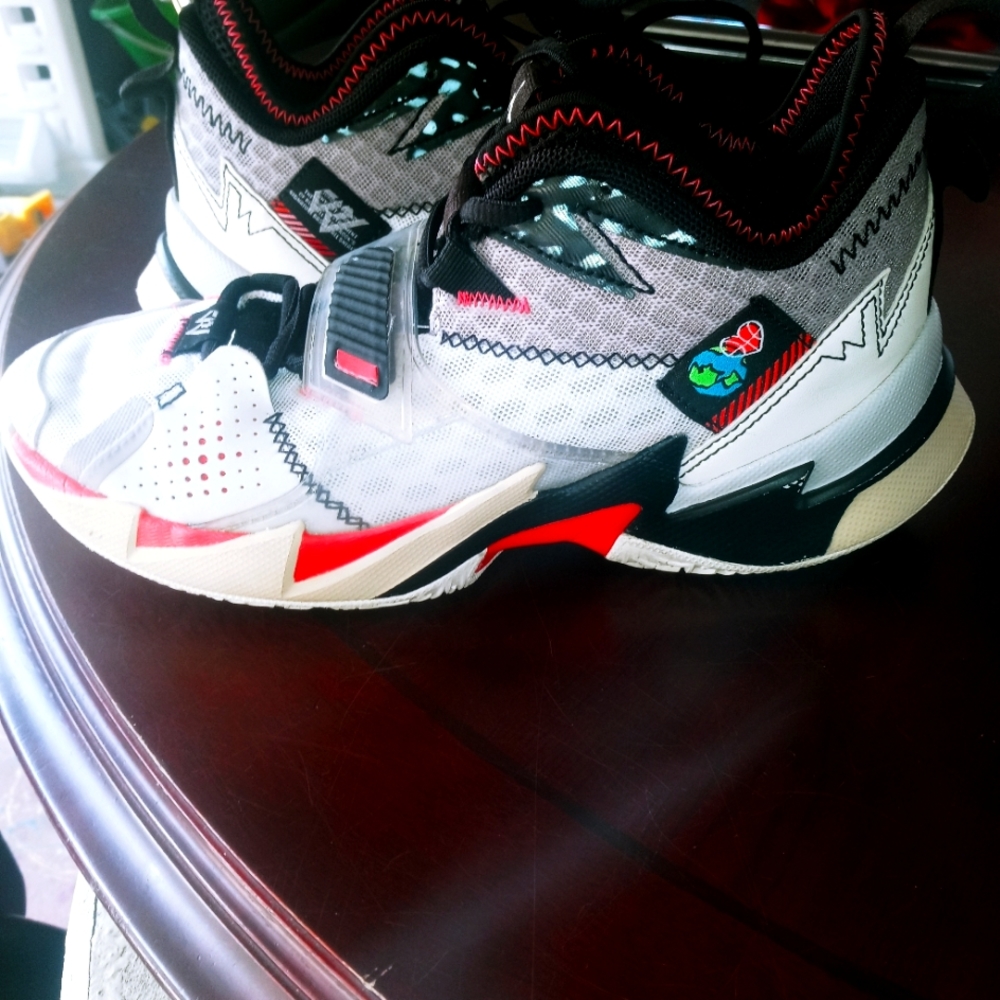 Jordans why not zer0.3